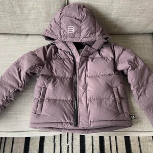 Aritzia Super Puff Shorty